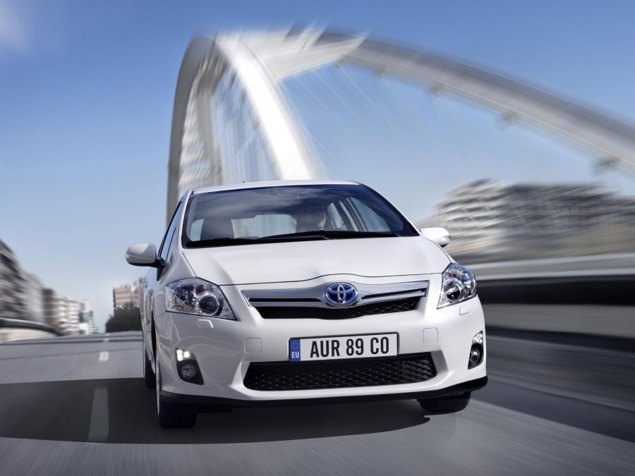  Toyota Auris HSD 2010 года  (фото 4 из 111)